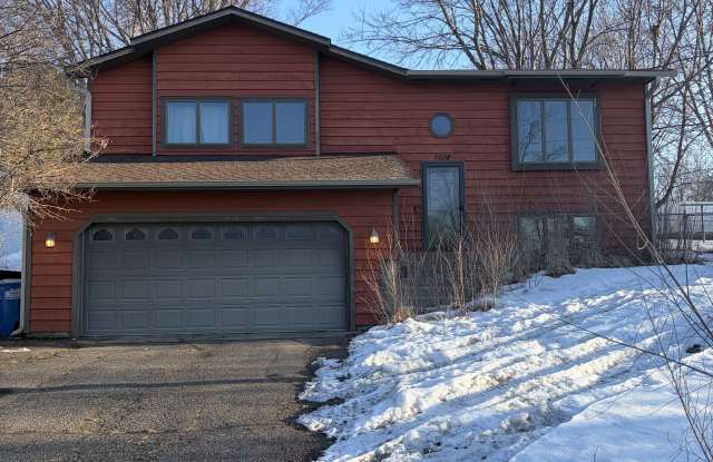 1018 N Benton Dr photos photos