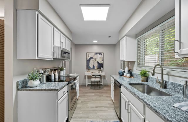 Edwards Mill Townhomes & Apartments photos photos