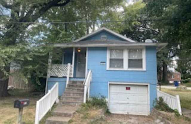 832 Marvin Avenue - 832 Marvin Avenue, Ferguson, MO 63135