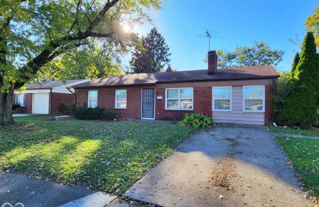 2332 Courtney Road Gallery 1