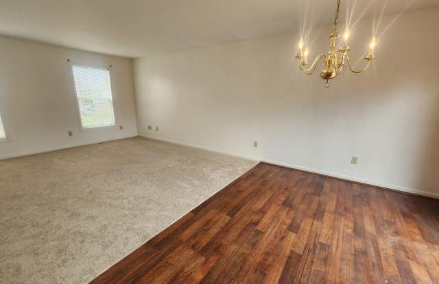 1048 KASINOF Avenue Gallery 3