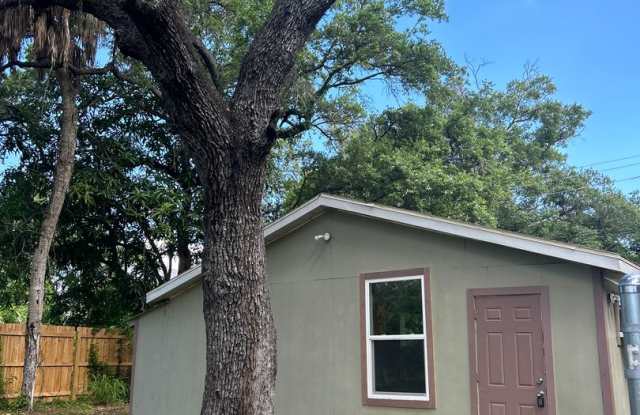 2 bedroom, 1 bath House for rent photos photos