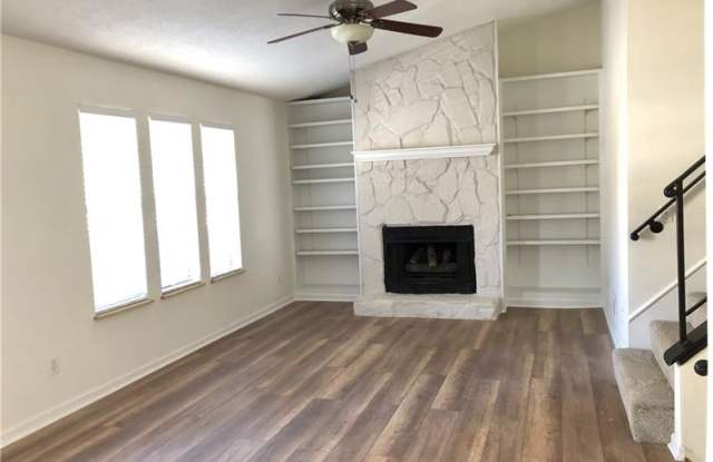 1293 Green Tee Drive SW Gallery 2