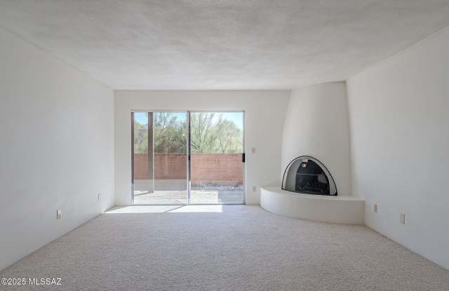 5526 N Camino Arenosa Gallery 4