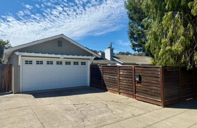 Spacious single-family home in the Belmont Area. Available Now! Gallery 1