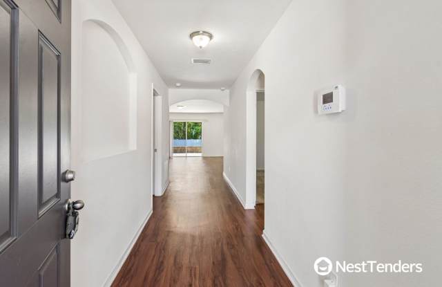 Prime Location with Easy Access to Everything! Gallery 4