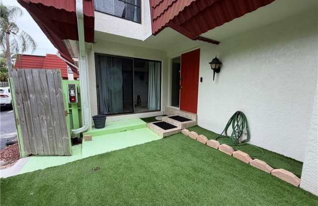10927 Meadow Lark Cove Drive Gallery 2