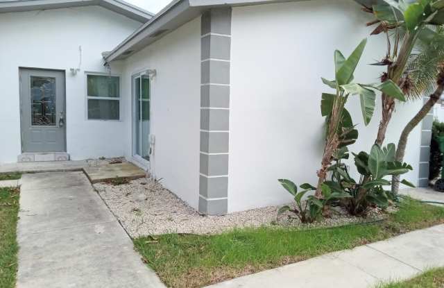 305 NW 4th Avenue photos photos