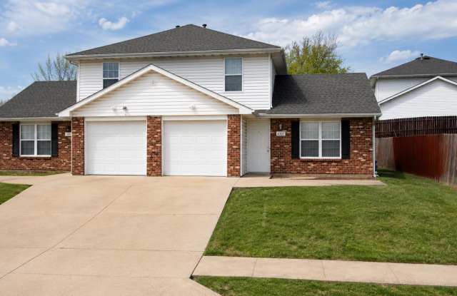 3 bedrooms and 2 bathrooms photos photos