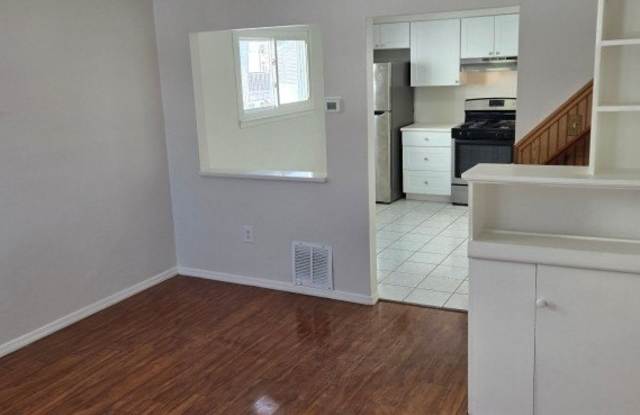 260 Everett Rd photos photos