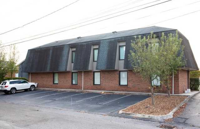 221 N Oak Ave photos photos