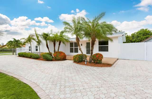 10770 SW 26th St photos photos
