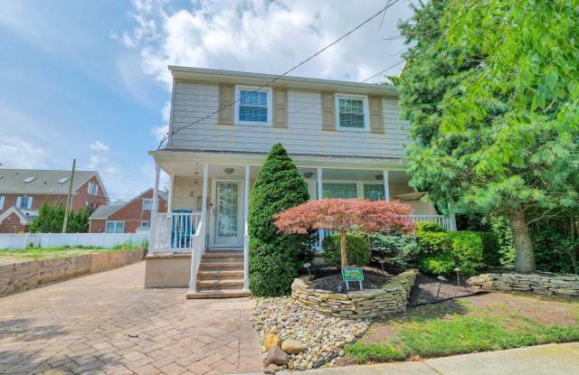 6 N Lancaster Ave photos photos