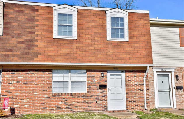 1863 Olde Buckingham Road - 1863 Olde Buckingham Road, Hampton, VA 23669