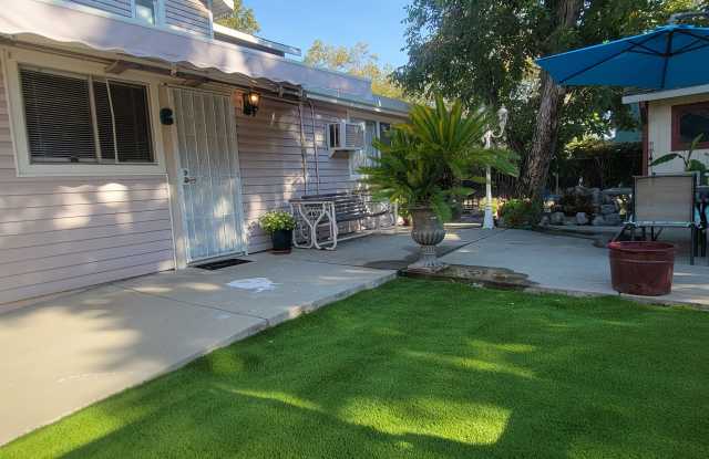 707 Cirby Way Gallery 4