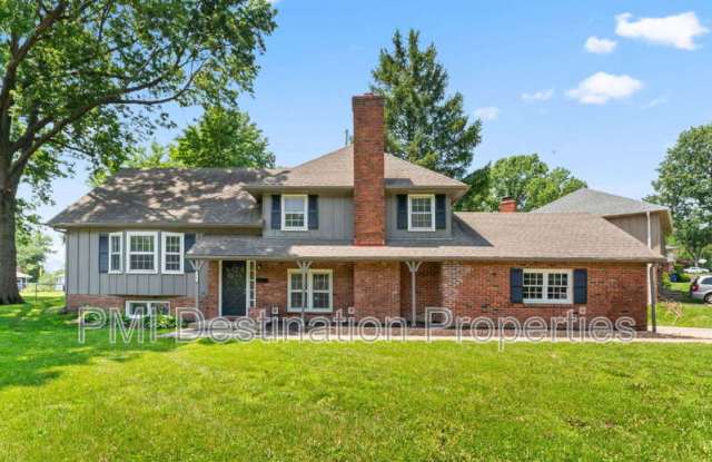 8401 W 90th Ter - 8401 West 90th Terrace, Overland Park, KS 66212