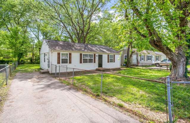 3 Bedroom Pet Friendly Home For Rent Close To Post! photos photos 3 Bedroom Pet Friendly Home For Rent Close To Post! photos photos