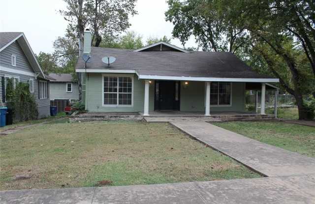 1215 W Sears Street - 1215 West Sears Street, Denison, TX 75020