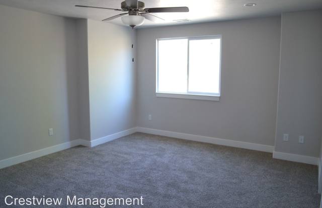 448 W McClellan Ct Gallery 3