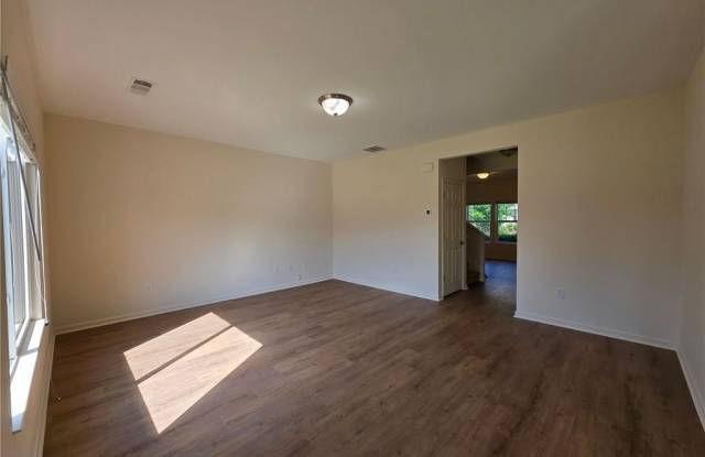 1490 Avalon Creek Road Gallery 4