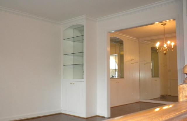 6877 MCLEAN PROVINCE CIRCLE Gallery 4