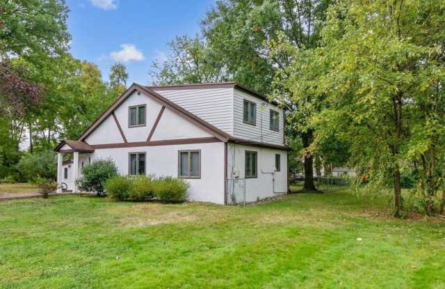238 VARSITY Avenue photos photos