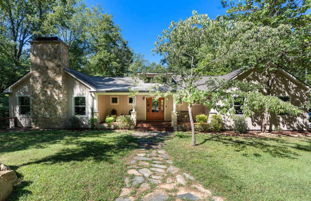 Private Wooded Retreat with Flexible Living Space in Chapel Hill Gallery 1