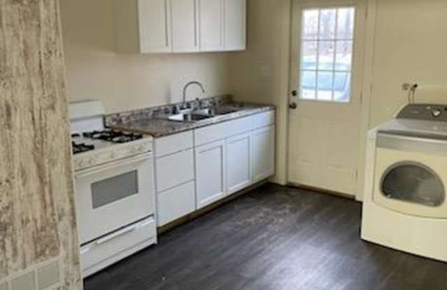 1519 West Perkins Avenue-1519 Gallery 1