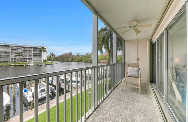 1537 E Hillsboro Boulevard photos photos