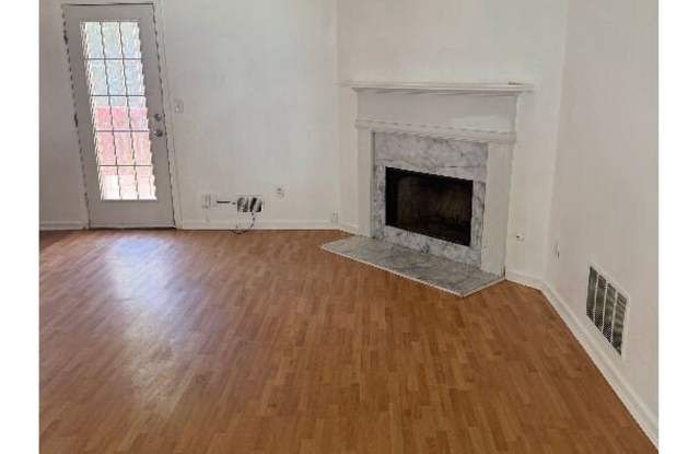 5741 WELLBORN OAKS Court Gallery 3