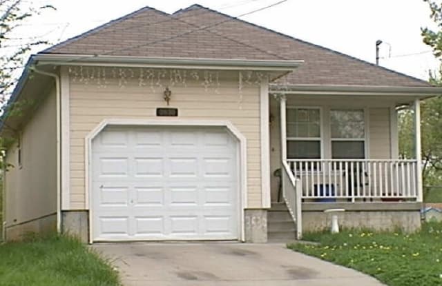 3530 Elmwood Avenue - 3530 Elmwood Avenue, Kansas City, MO 64128