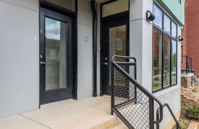 727 HOBART PLACE NW Gallery 2