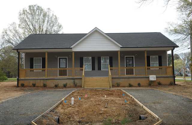 565 Park Circle - 565 Park Circle, Salisbury, NC 28146
