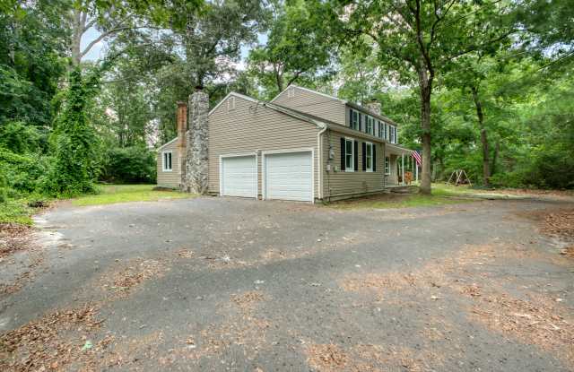 505 Chestnut Neck Road Gallery 2