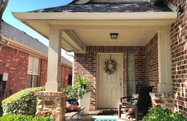 347 Kirby Drive - 347 Kirby Drive, Lantana, TX 76226