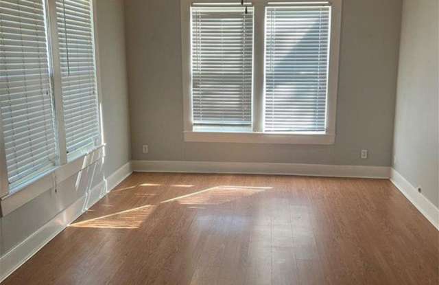 409 Homestead Gallery 3