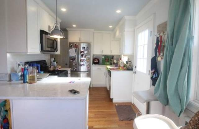 126 Foster Terrace Gallery 2
