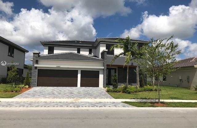 10485 S Lago Vista Cir - 10485 S 0 Lago Vista Cir, Parkland, FL 33076
