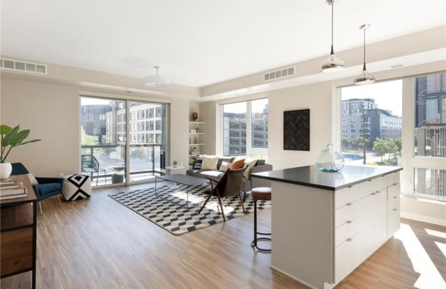 240 Chicago Avenue - 240 Chicago Avenue, Minneapolis, MN 55415