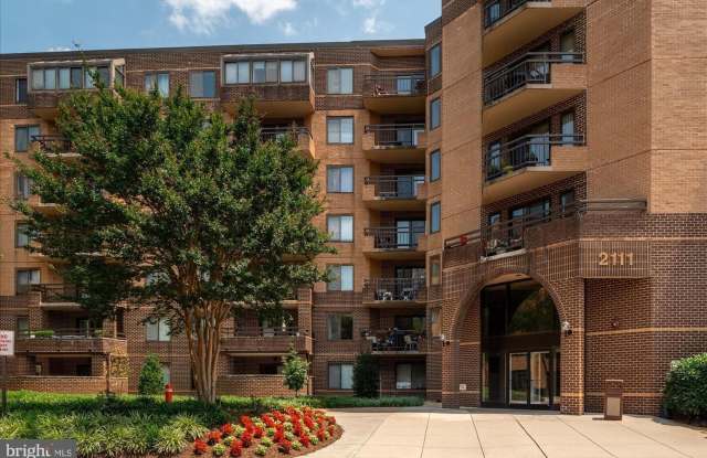 2111 Wisconsin Avenue NW, Unit 319 photos photos