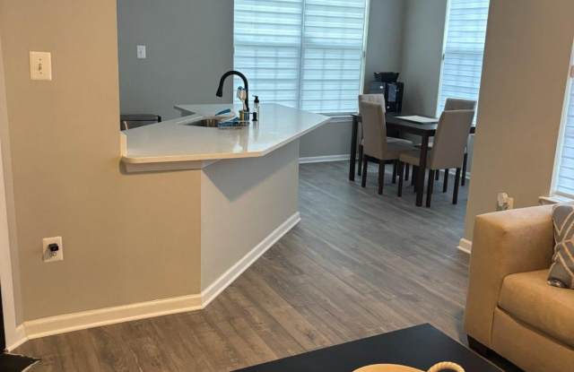 15613 EVERGLADE Lane Gallery 4