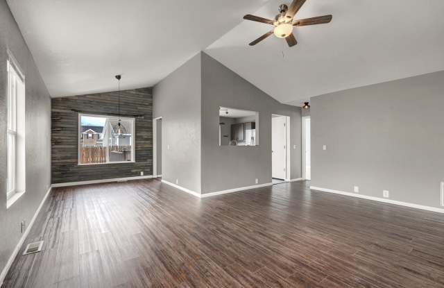 12533 Pine Valley Circle Gallery 3
