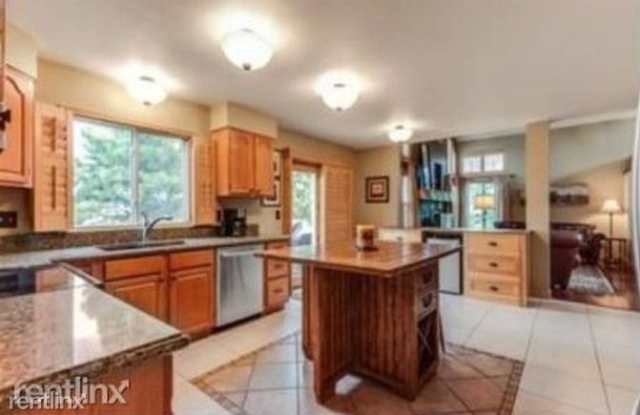 9777 Wimbledon Ct Gallery 2