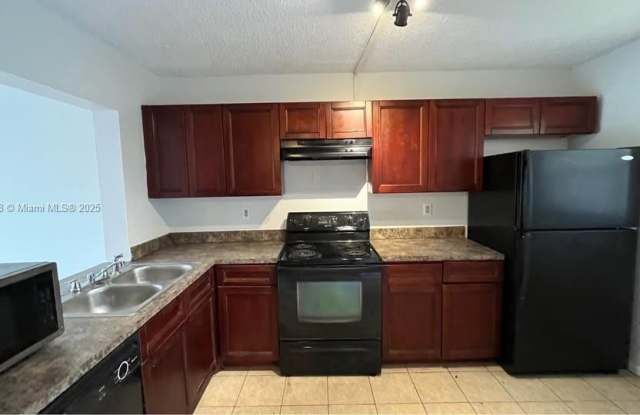 9044 NW 28th Dr photos photos
