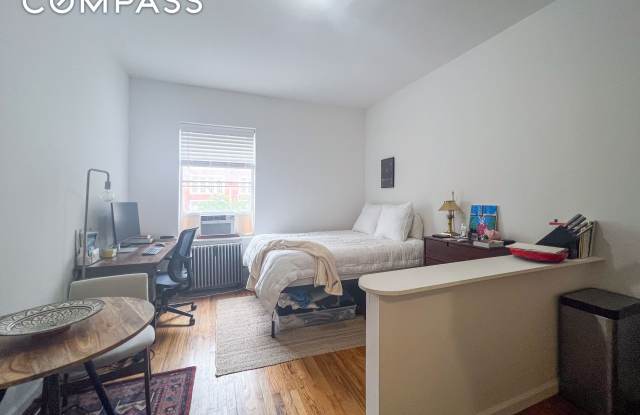 320 West 20th Street - 320 West 20th Street, New York City, NY 10011 320 West 20th Street - 320 West 20th Street, New York City, NY 10011