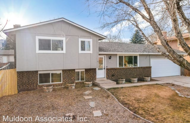 1015 Vondelpark Dr - 1015 Vondelpark Drive, Colorado Springs, CO 80907