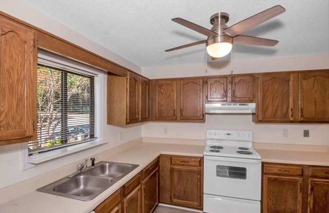 5053 Gardenia Circle Gallery 3
