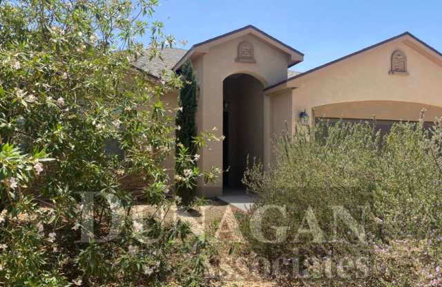 3 Bedroom, 2 Bath - Partially Furnished!!! photos photos