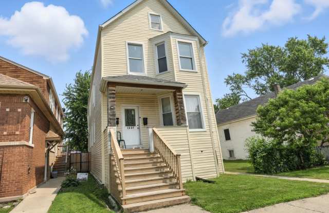 1227 Clarence Avenue - 1227 Clarence Avenue, Berwyn, IL 60402