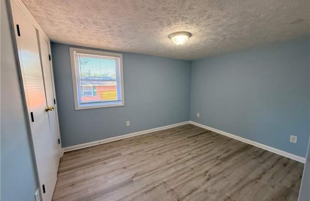 822 Ridge Road Gallery 4